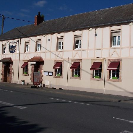 Le Lichou Hotel Vallon-en-Sully Bagian luar foto