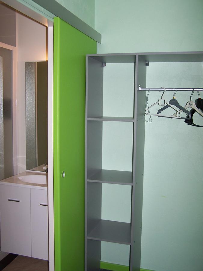 Le Lichou Hotel Vallon-en-Sully Bagian luar foto